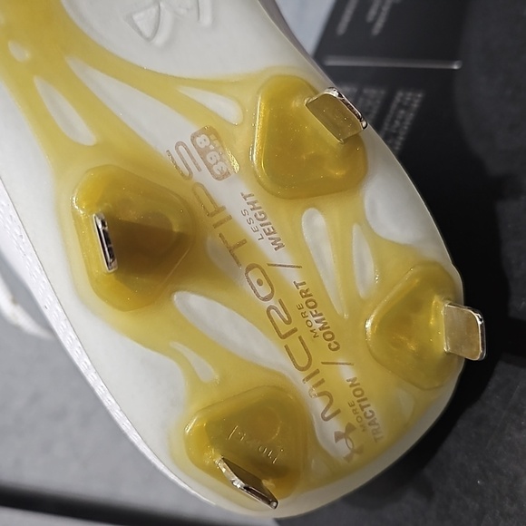 Under Armour UA Glyde MT Metal Low Cleats Size 8 NWB - Picture 8 of 12